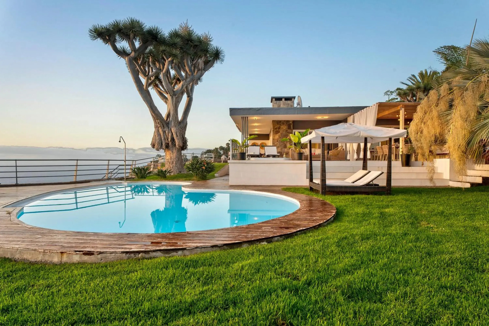 VILLA BAHIA DE MICHEL, Piscina climatizable, Free Wifi, BBQ