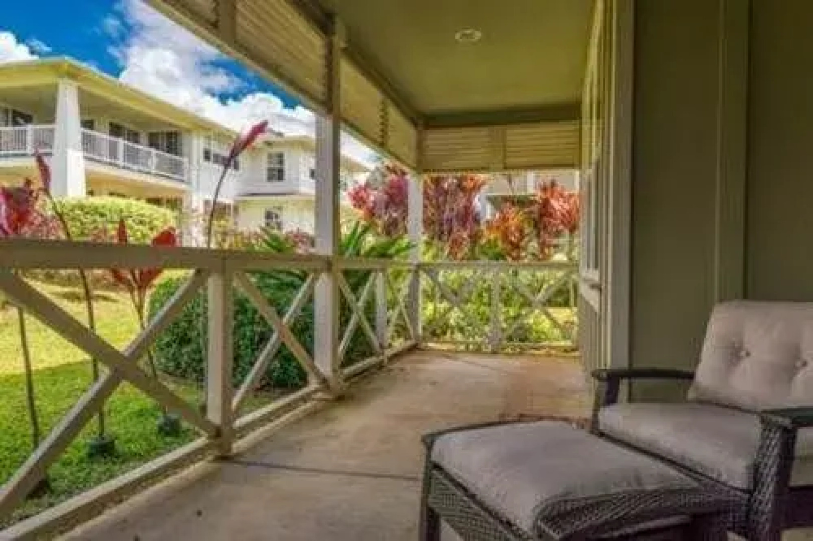 Nihilani 7b by RedAwning