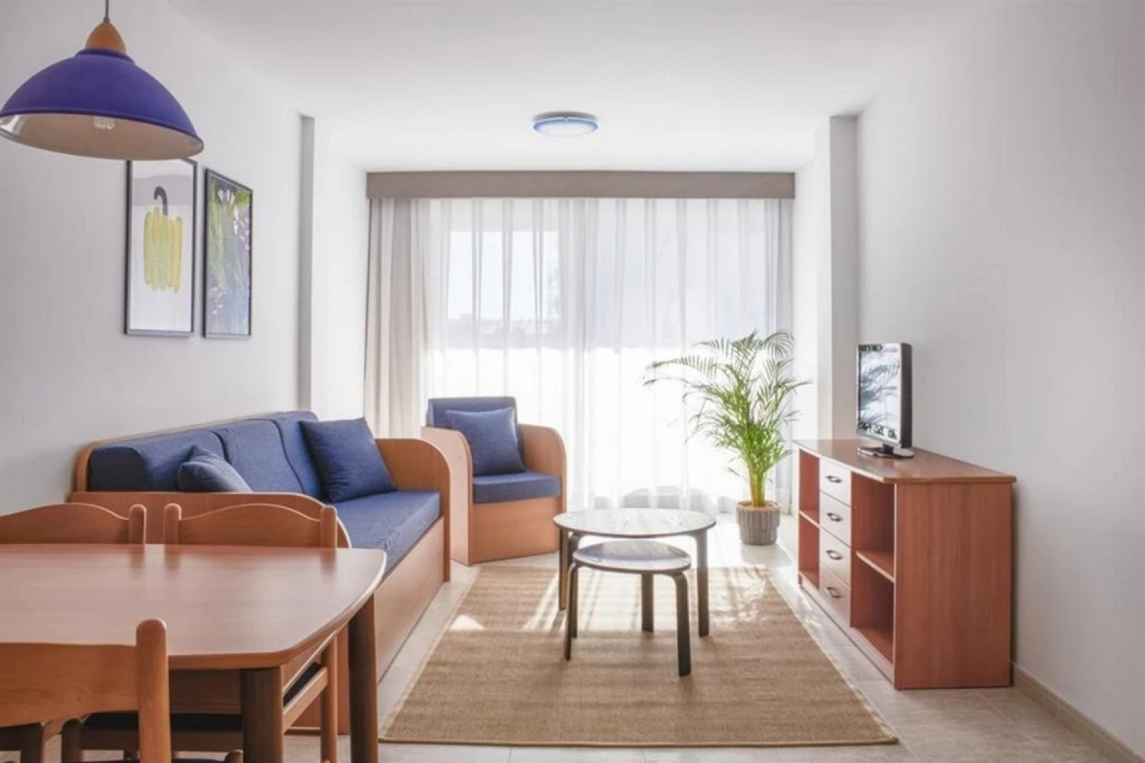 Beatrix 2000 - Caliu apartments