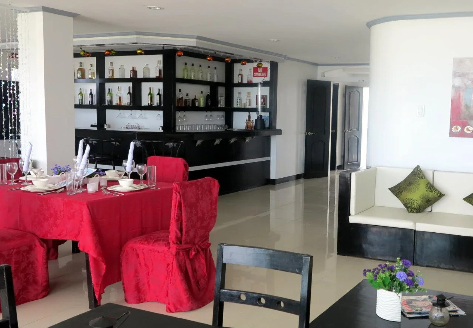 Bohol South Beach Hotel