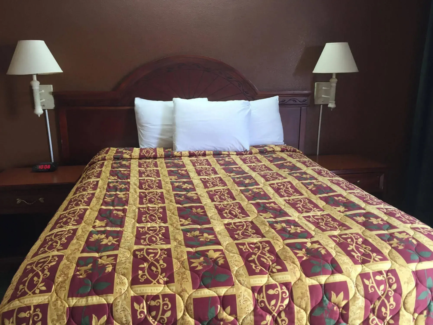 New Corral Motel