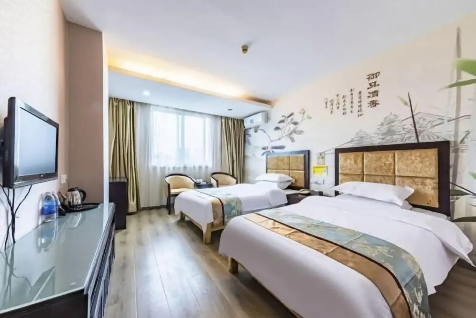 Yipin Business Hotel (Meizhou Municipal Government)