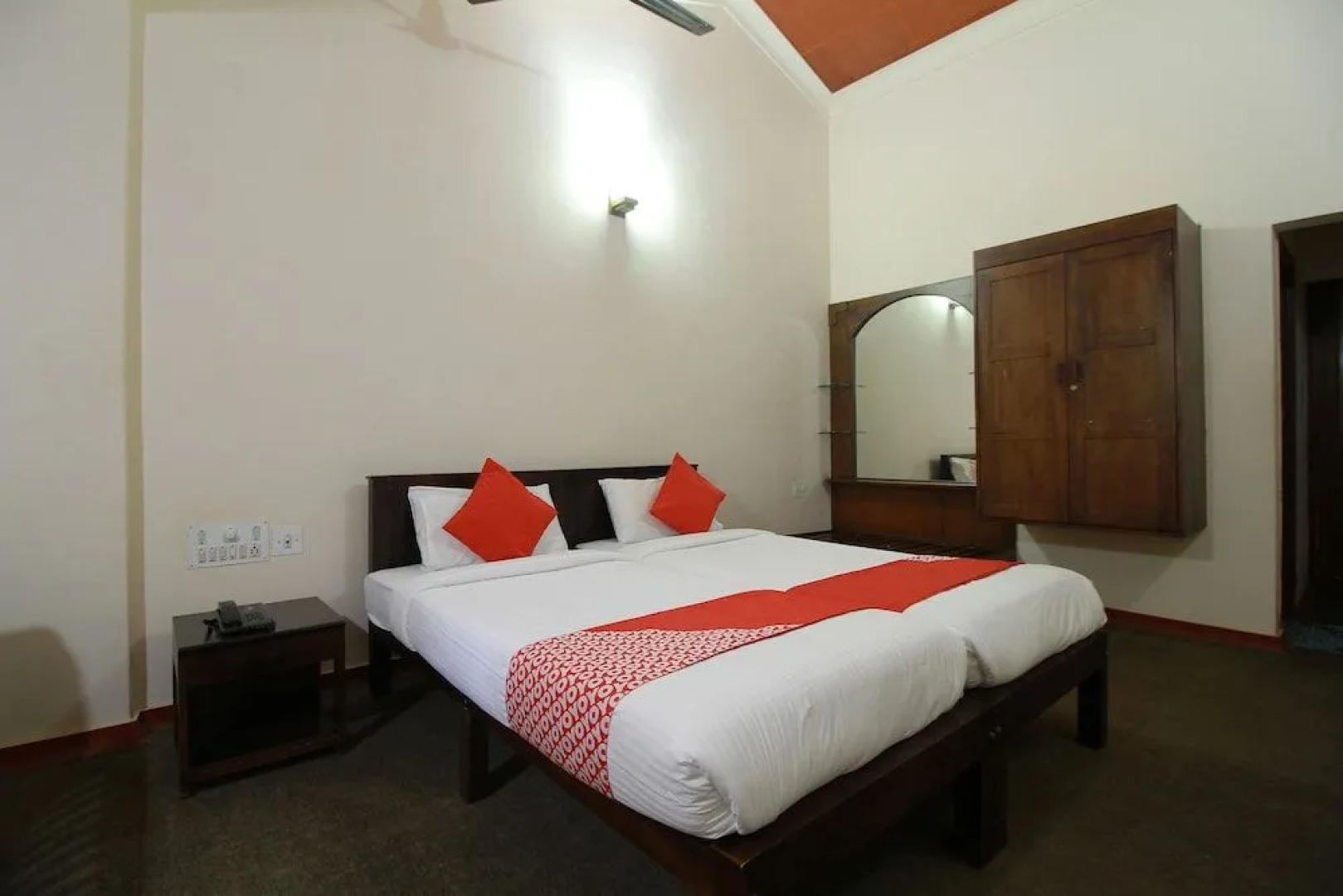 Phalguni River Lodge