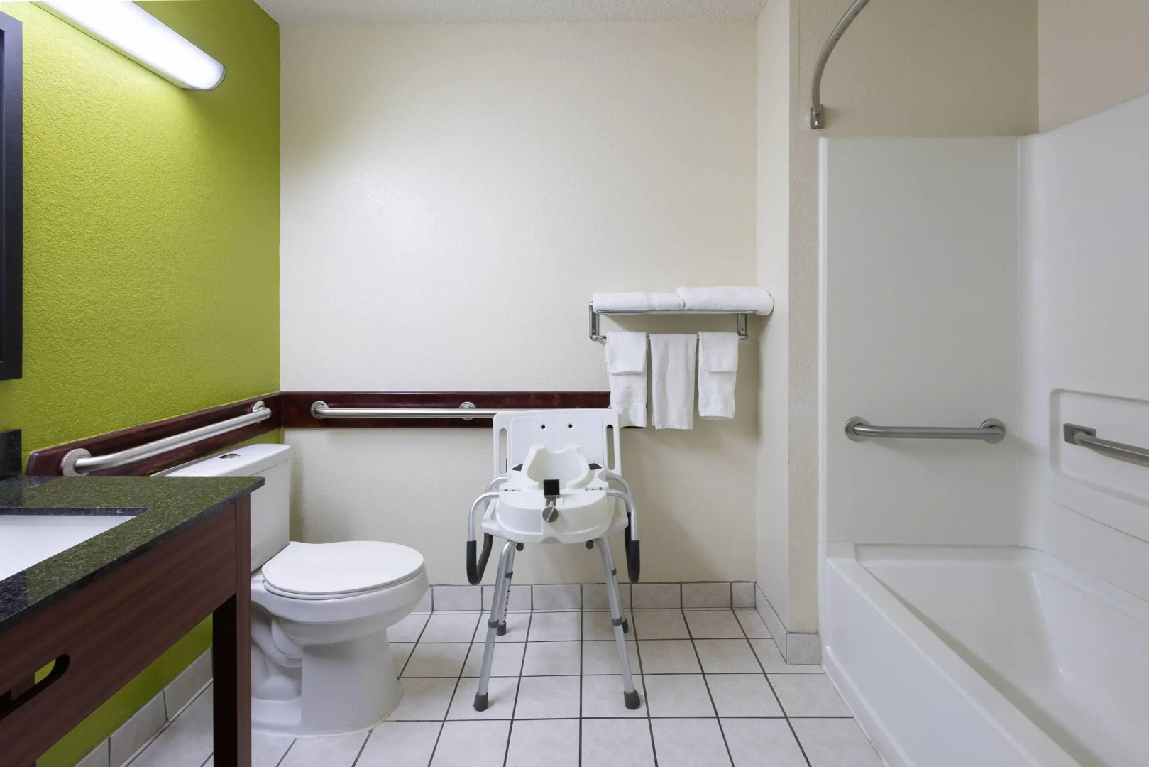 Super 8 by Wyndham South Boston VA