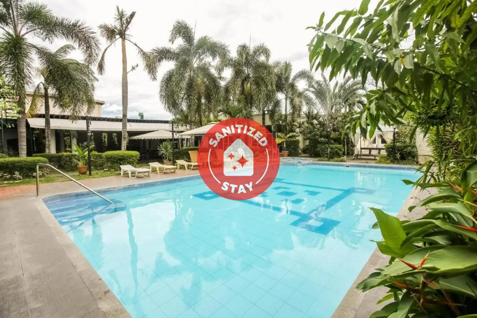 OYO 252 Hotel Euroasia (Vaccinated Staff)