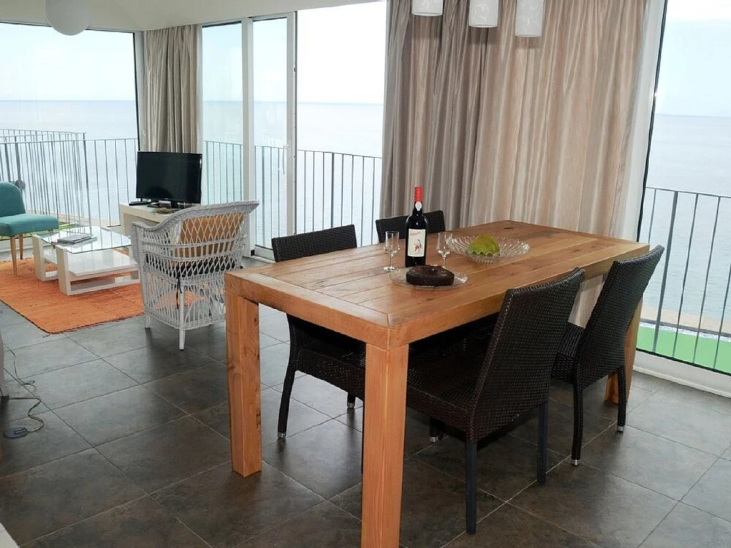 Casa das Bandeiras by ETC Madeira