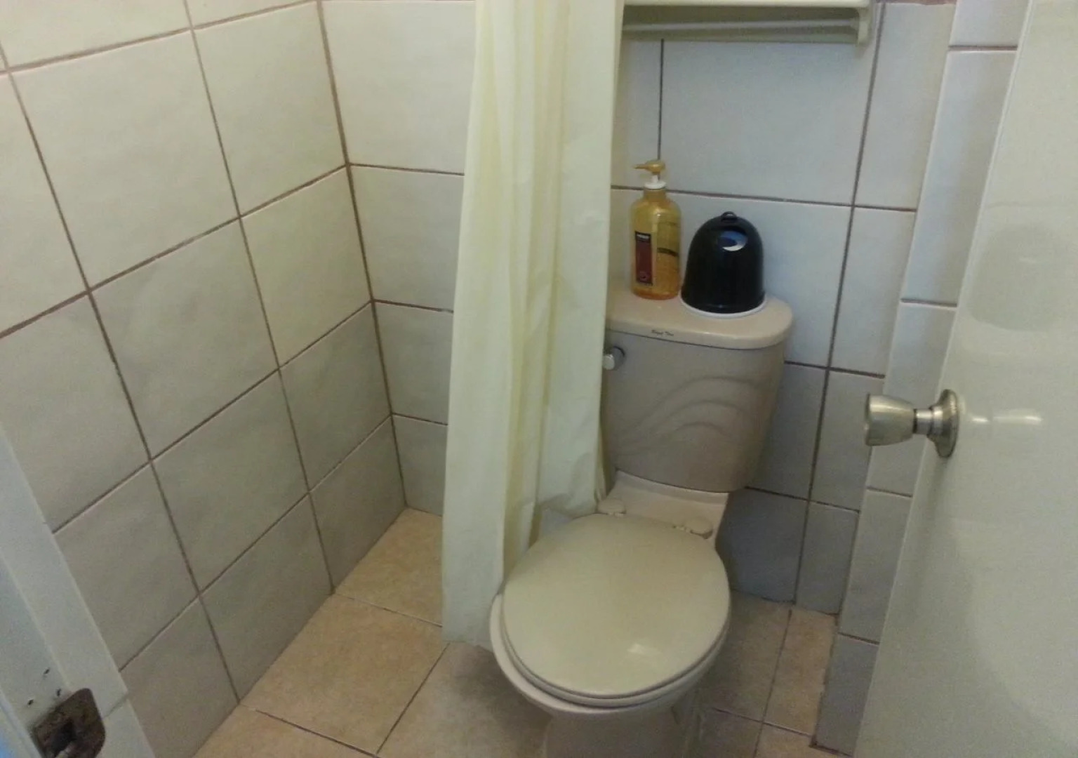 OYO 859 City Stay Inns Pasong Tamo (Vaccinated Staff)