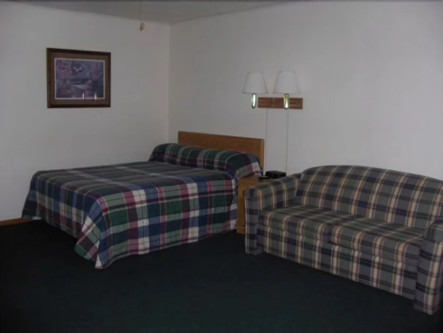 Rustic Manor Motor Lodge