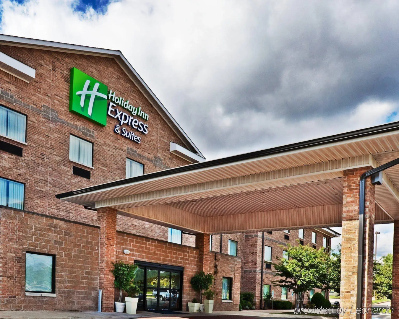 Holiday Inn Express Hotel & Suites Edmond by IHG