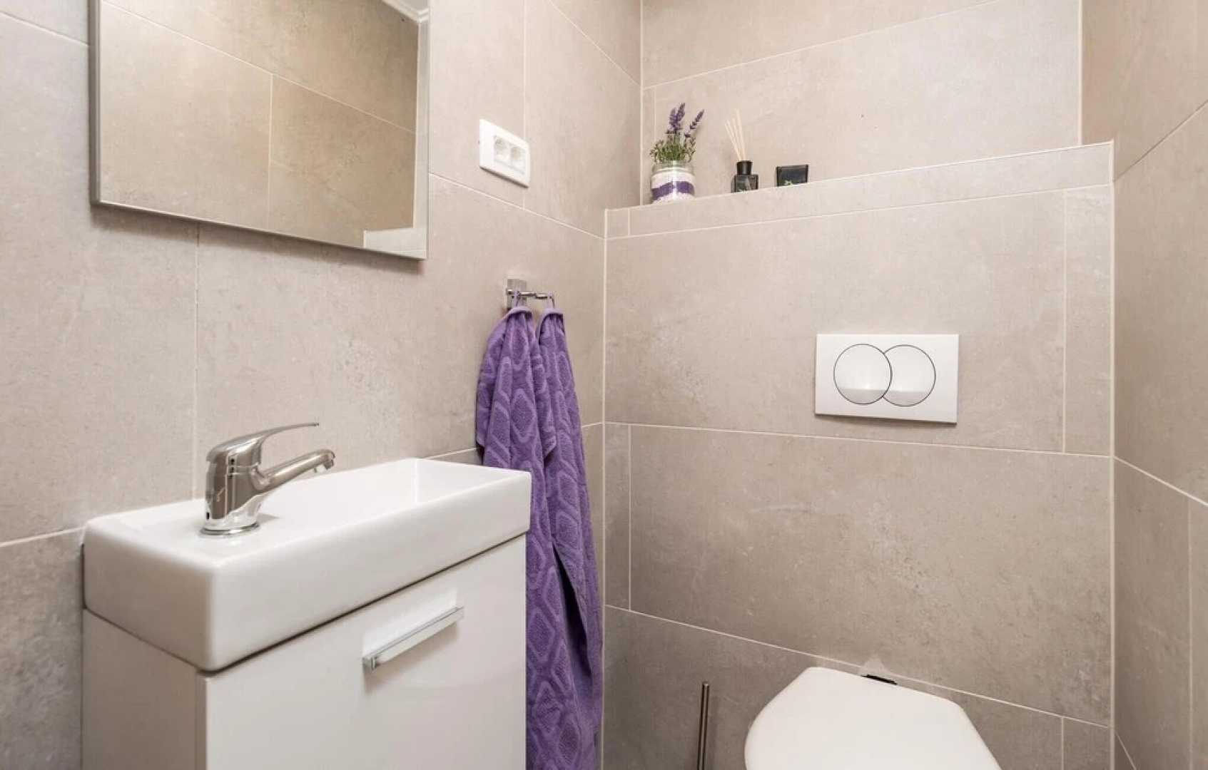 Amazing Home in Cesarica with Outdoor Swimming Pool, Hot Tub & 5 Bedrooms