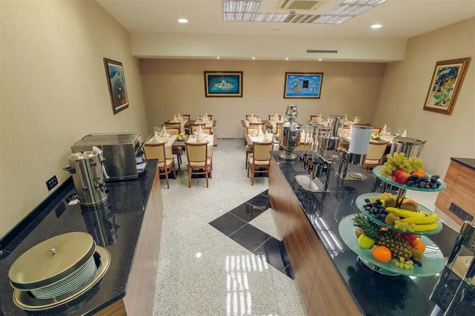 Kings Park Hotel