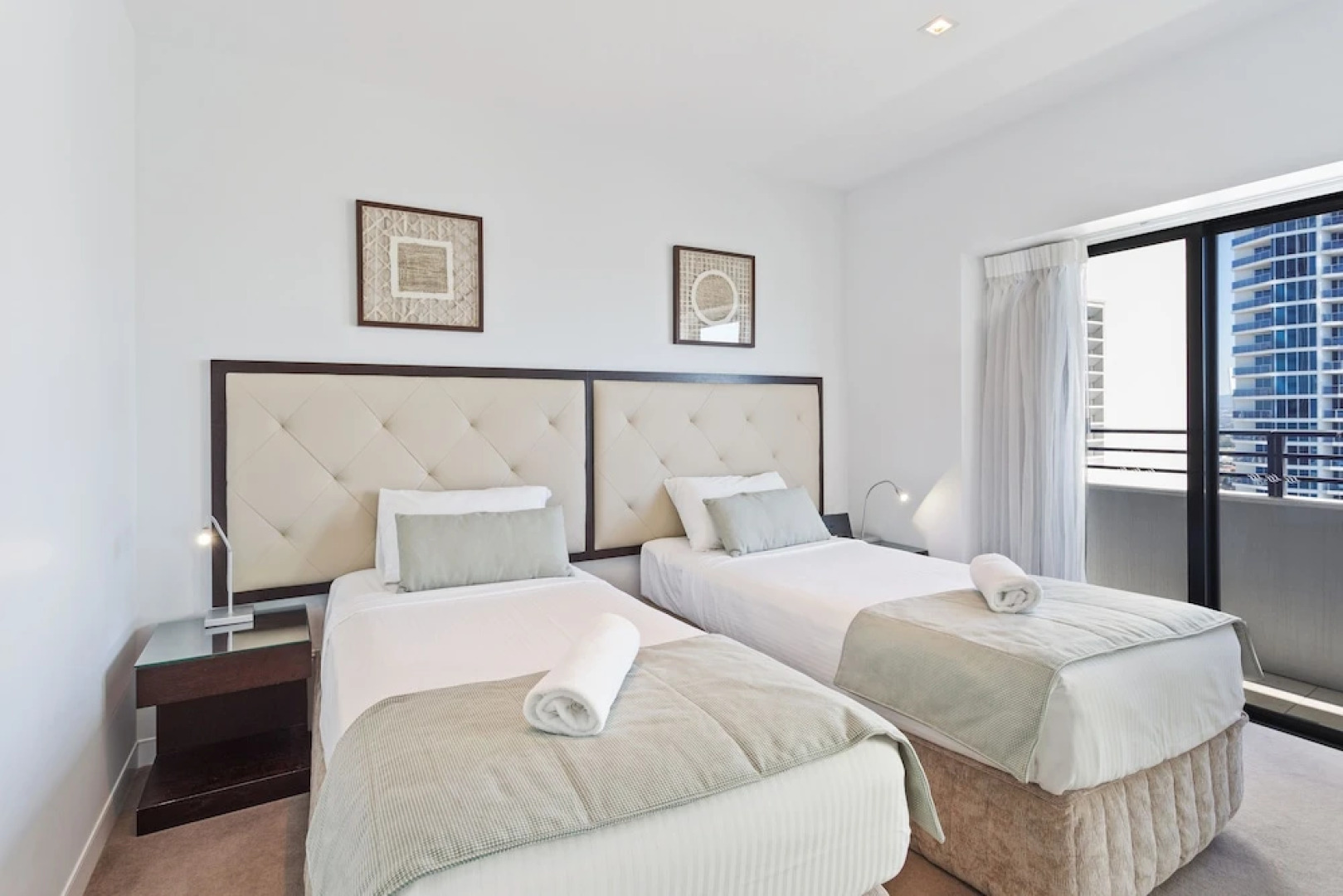 Holiday Holiday Soul Apartments