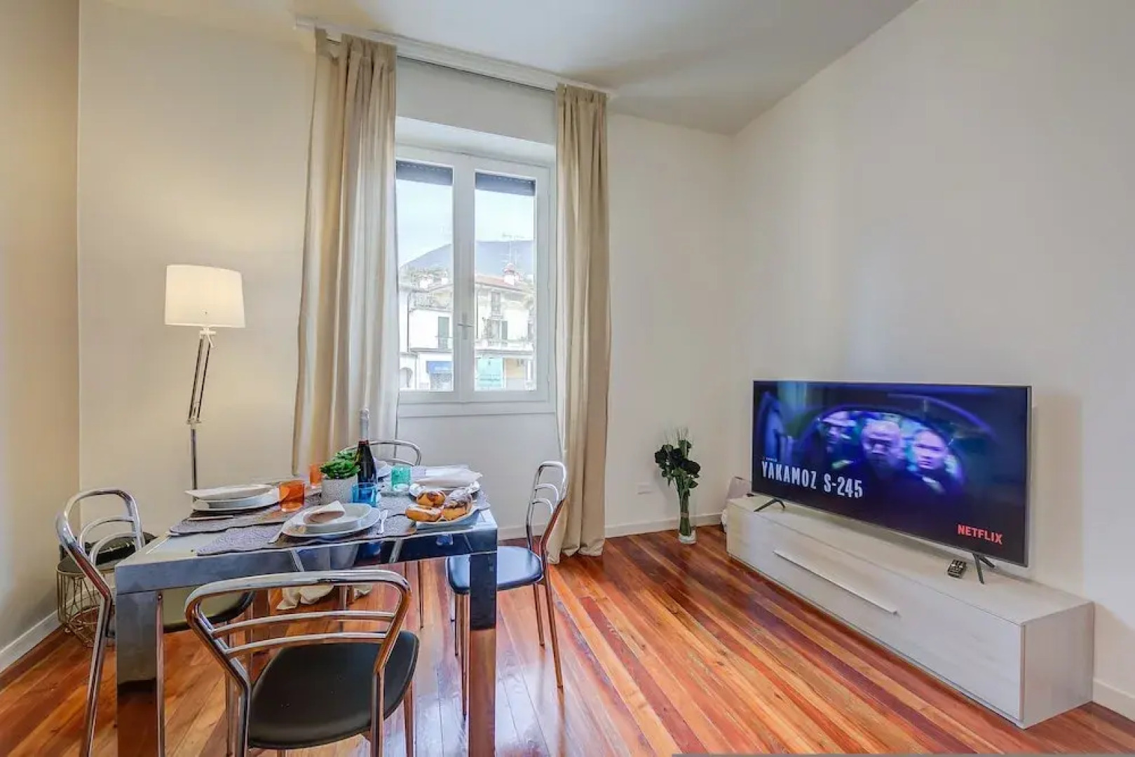 Sorriso Apartment Gardone Riviera Center, Gardone Riviera