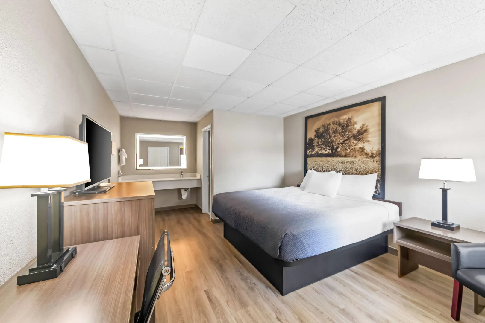 Super 8 by Wyndham Fredericksburg