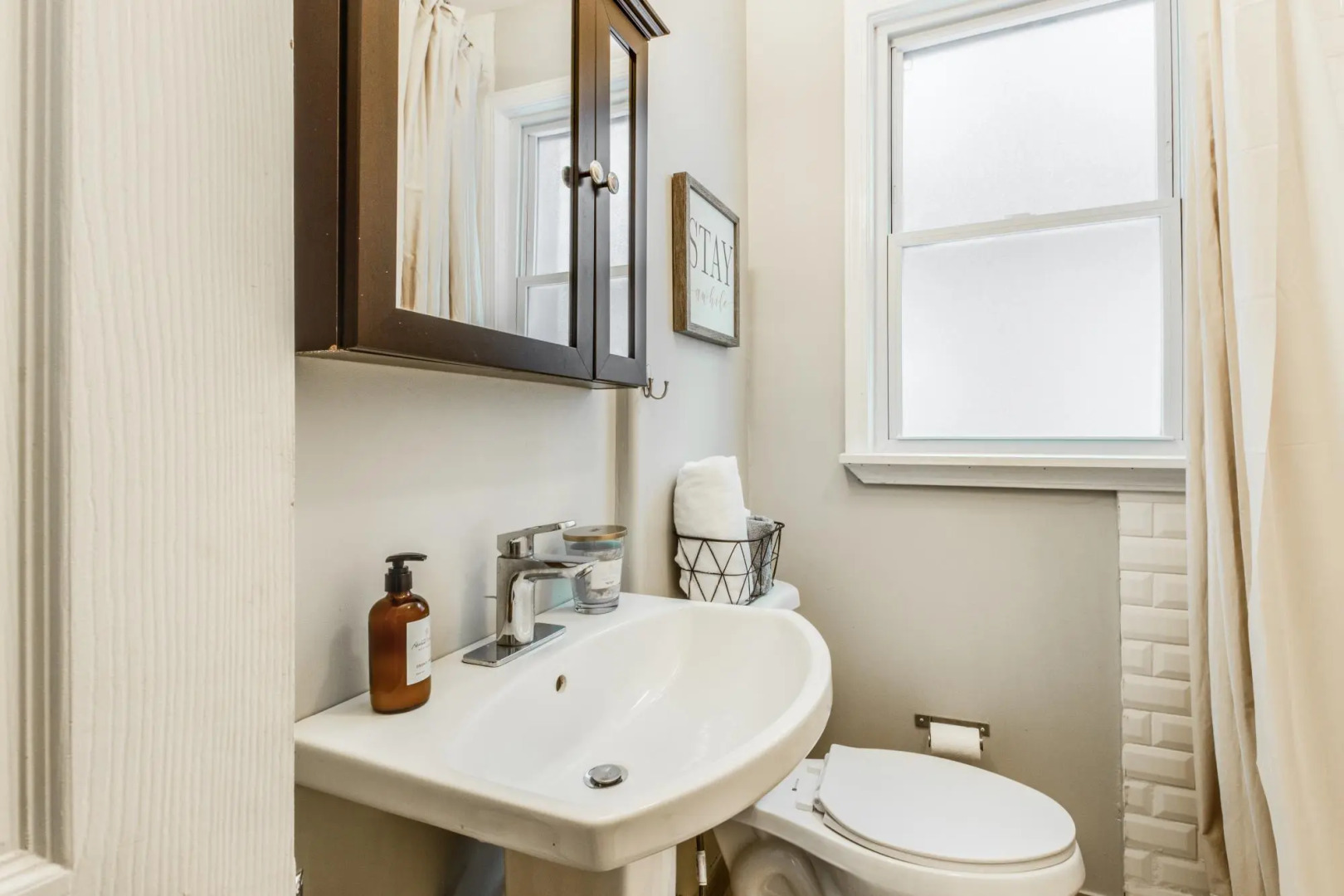 Great 6 bedroom peaceful family retreat