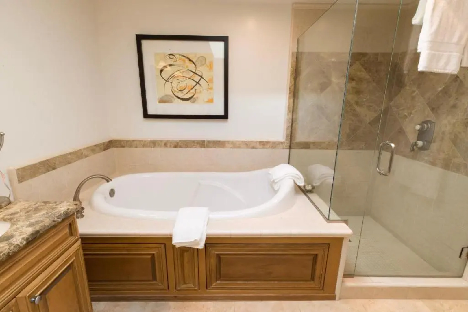 Dolphin Bay Resort & Spa