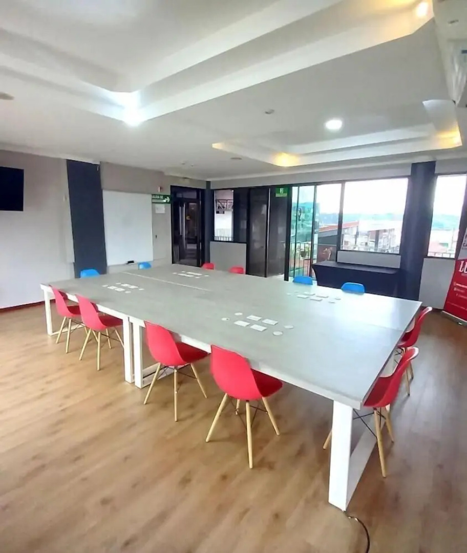 Lucky's Hotel y Casino