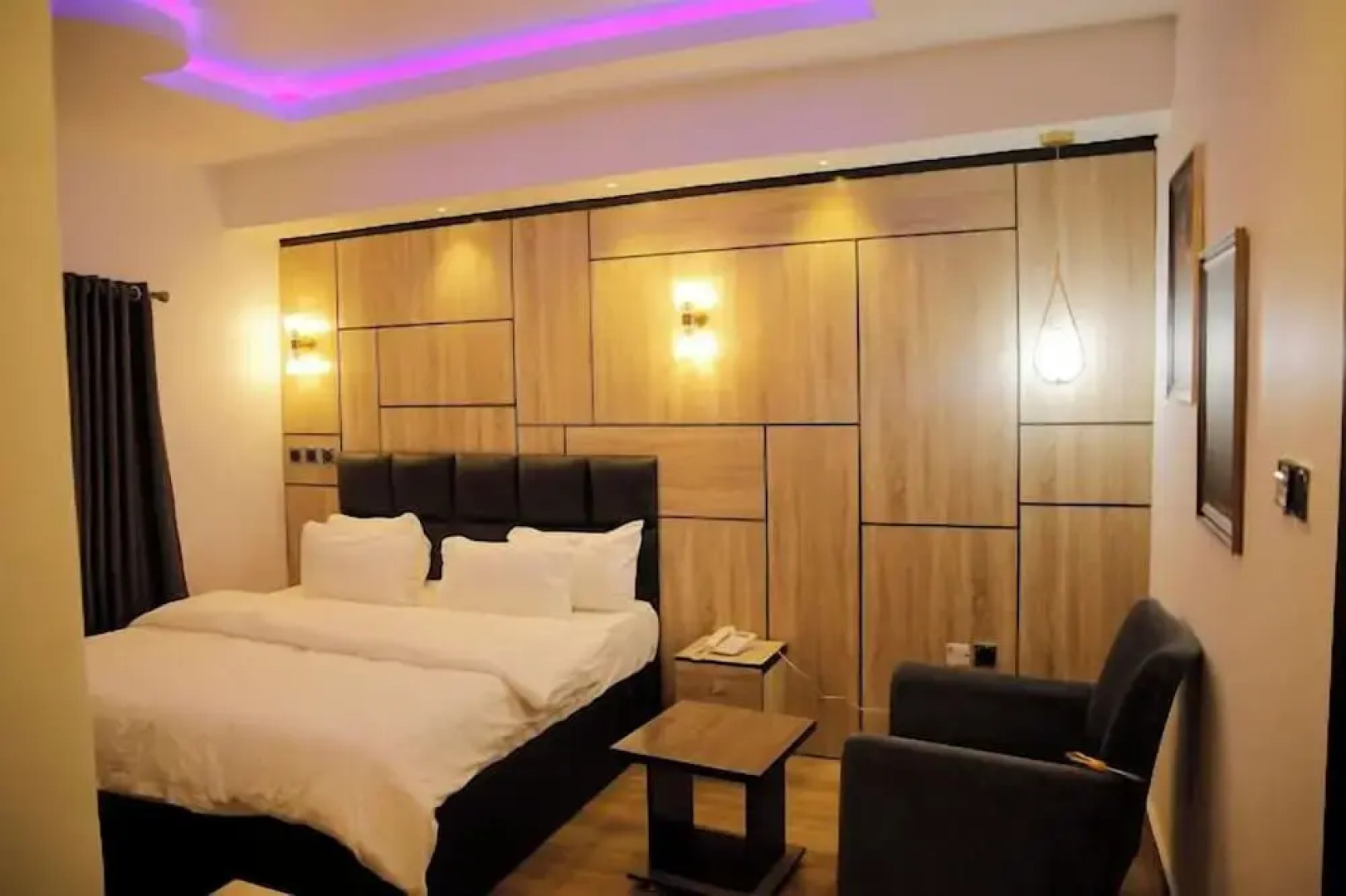 Network Hotel and Suites
