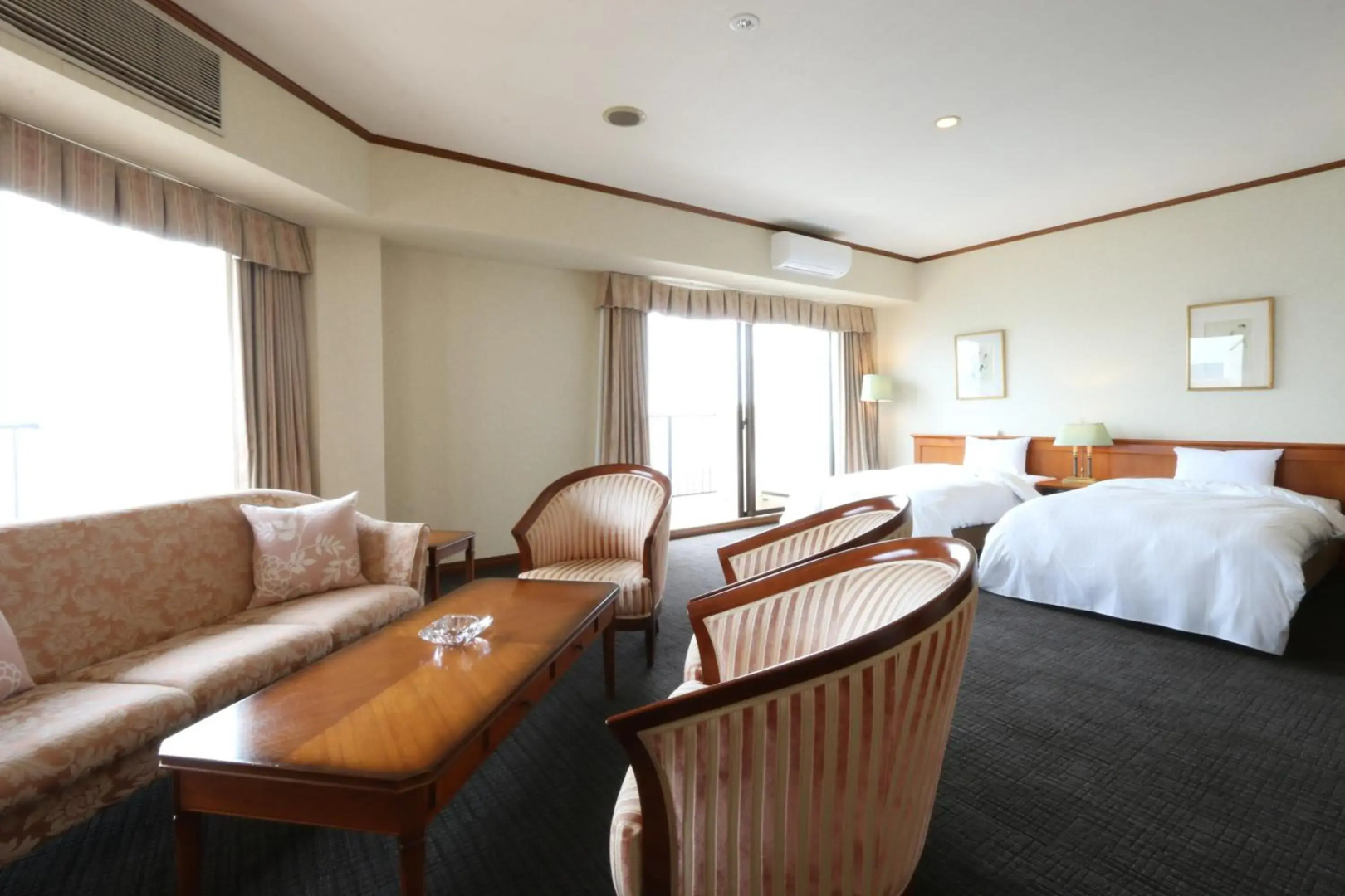 Tsushima Grand Hotel