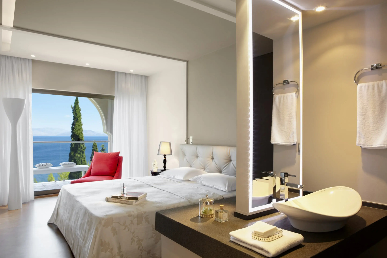 Отель MarBella, Mar-Bella Collection