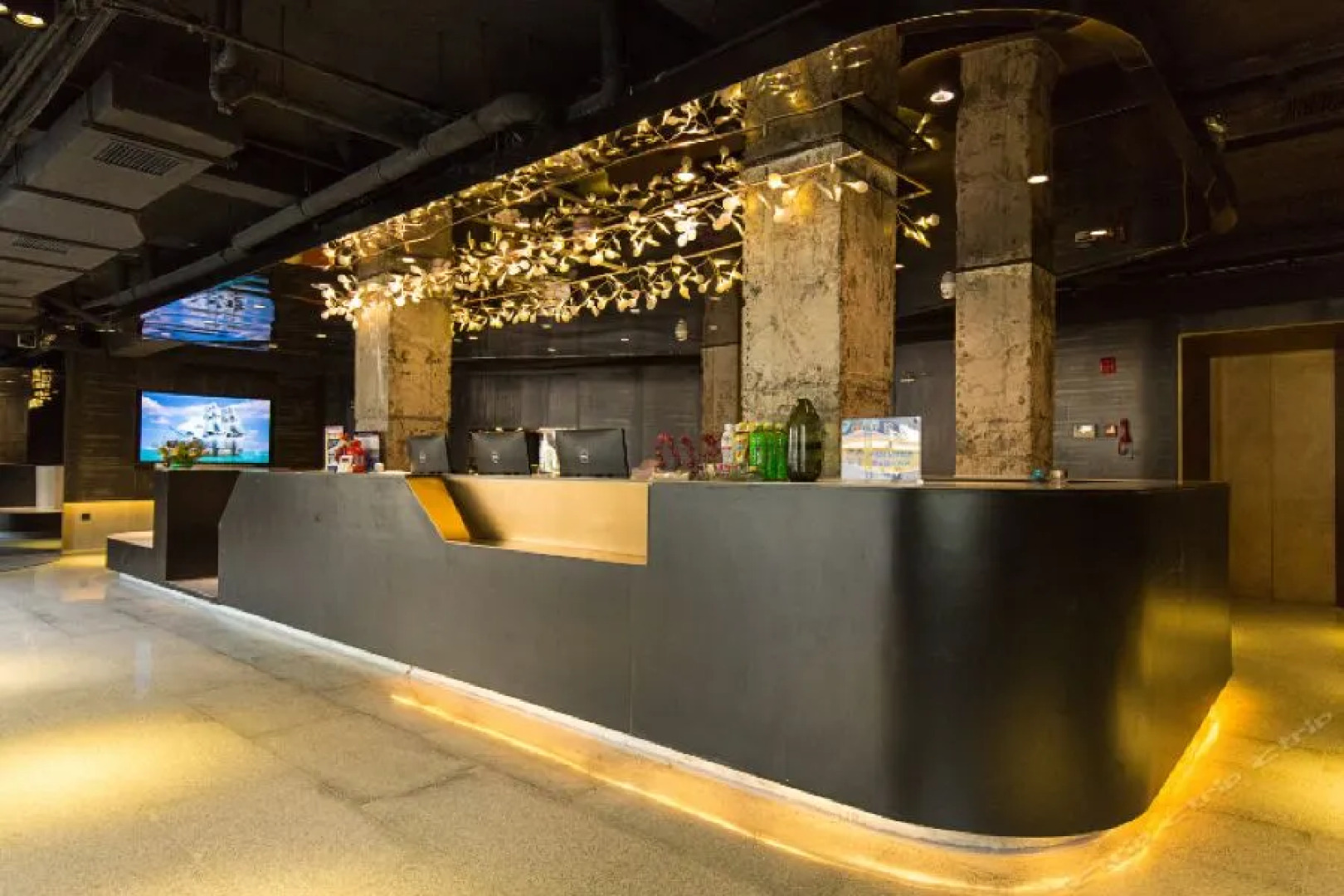 Zsmart Hotel (Beijing West Railway Station North Square)