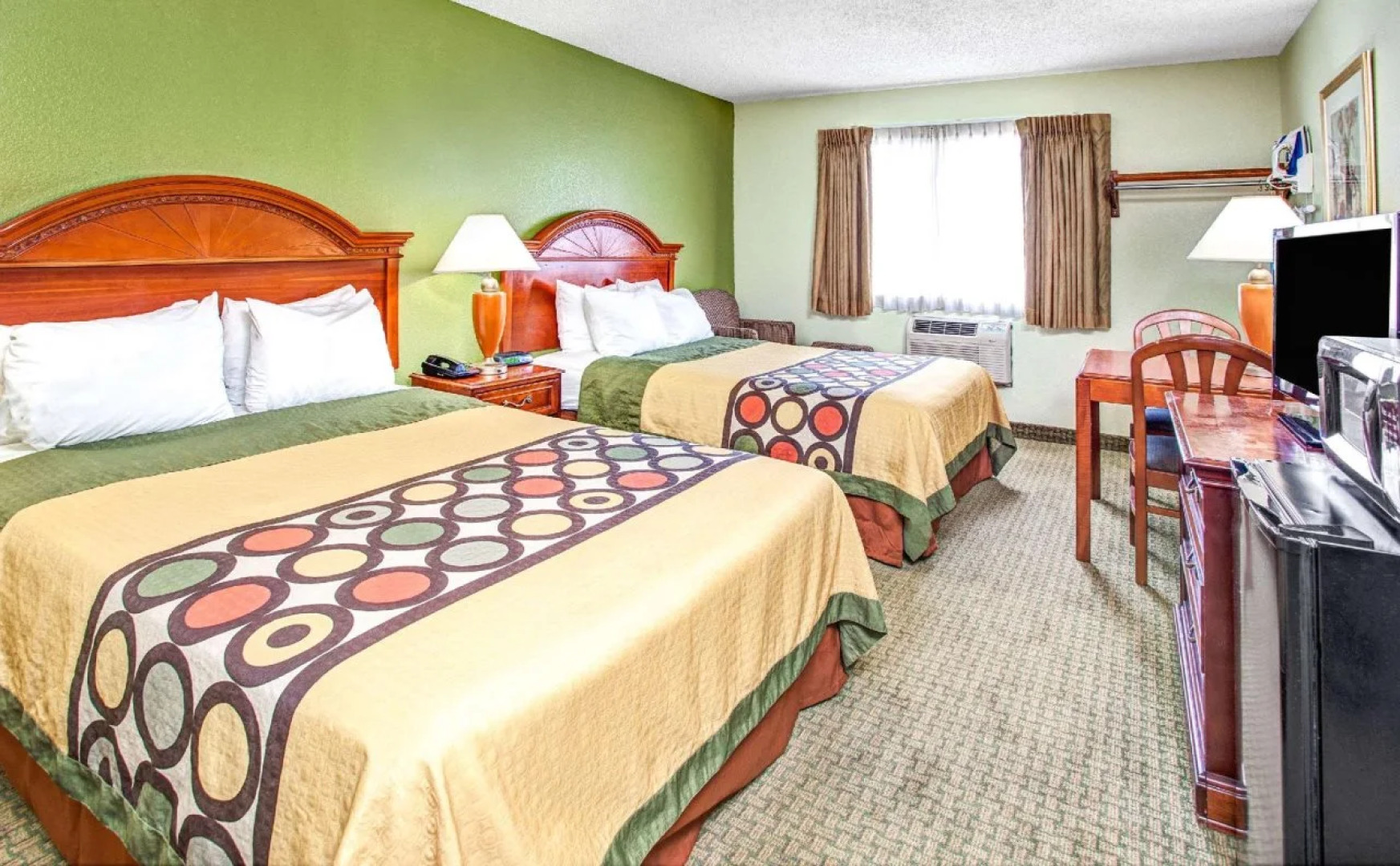 American Inn Suites Detroit Metro Airport