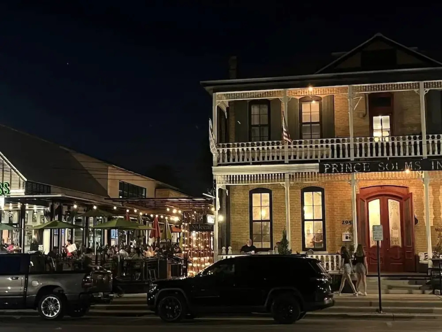 Tolle Haus: W/pool & Firepit-walk to Schlitterbahn, Comal Chutes & Downtown!