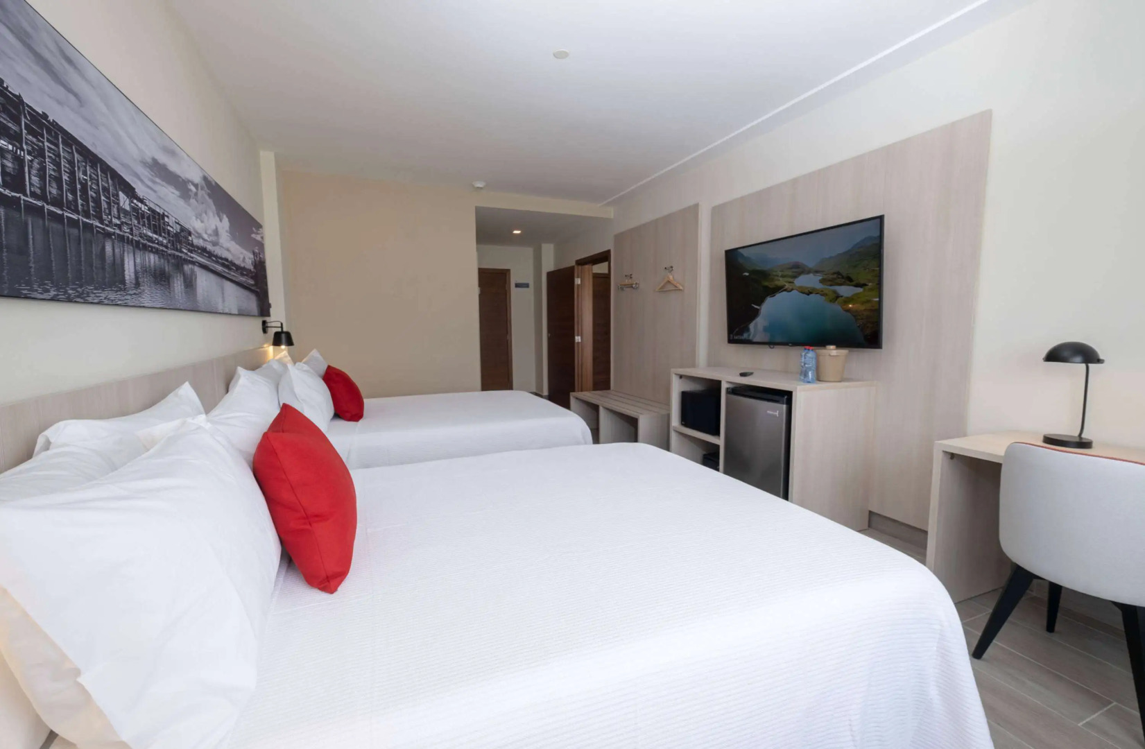 Super 8 By Wyndham Manzanillo