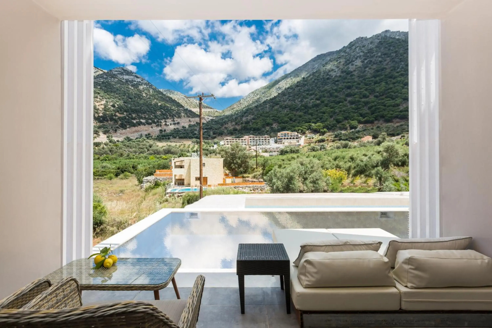 T Hotel Premium Suites