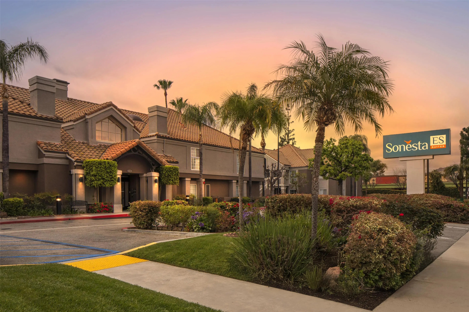 Sonesta ES Suites Chatsworth