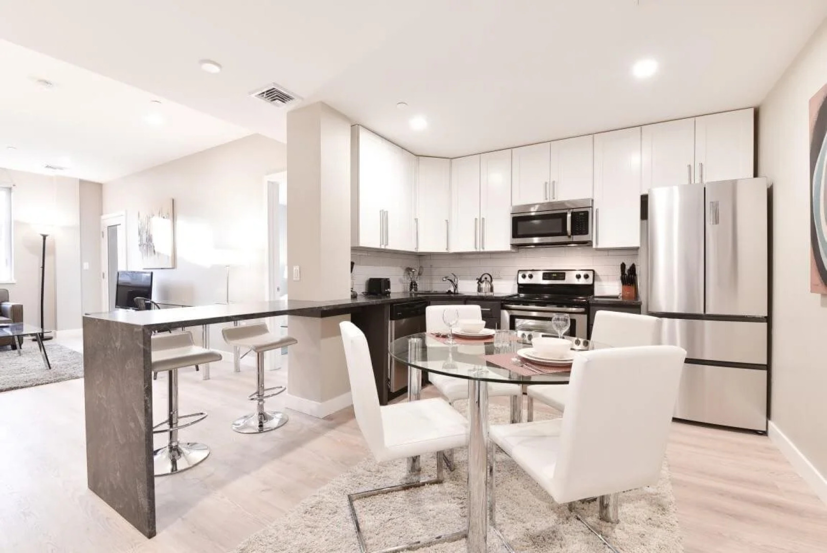 Global Luxury Suites at Longwood