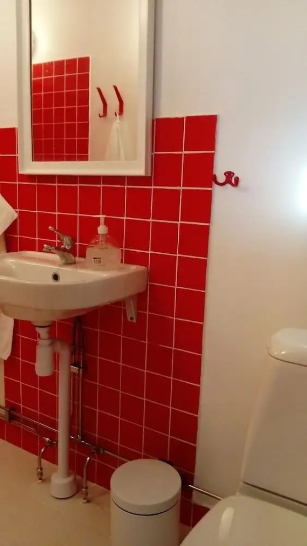 Charmig villalägenhet 150 meter från Vänerns strand