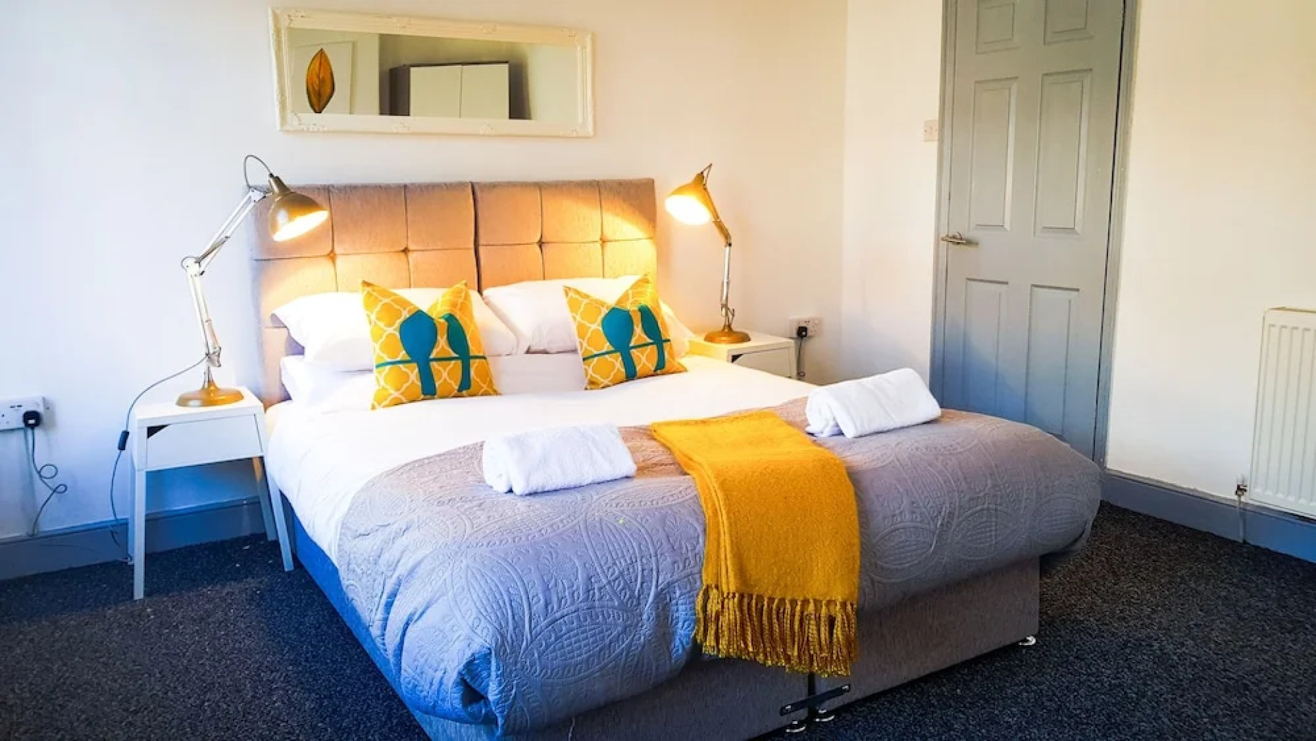 Ideal Home away in Smithalls, Bolton