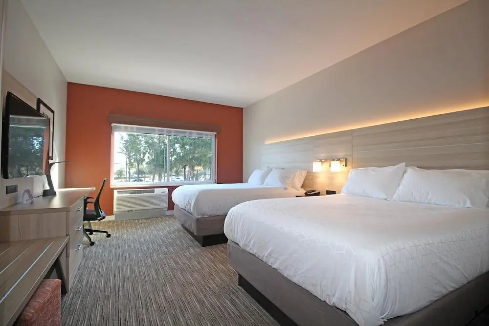 Holiday Inn Express & Suites Ocala by IHG