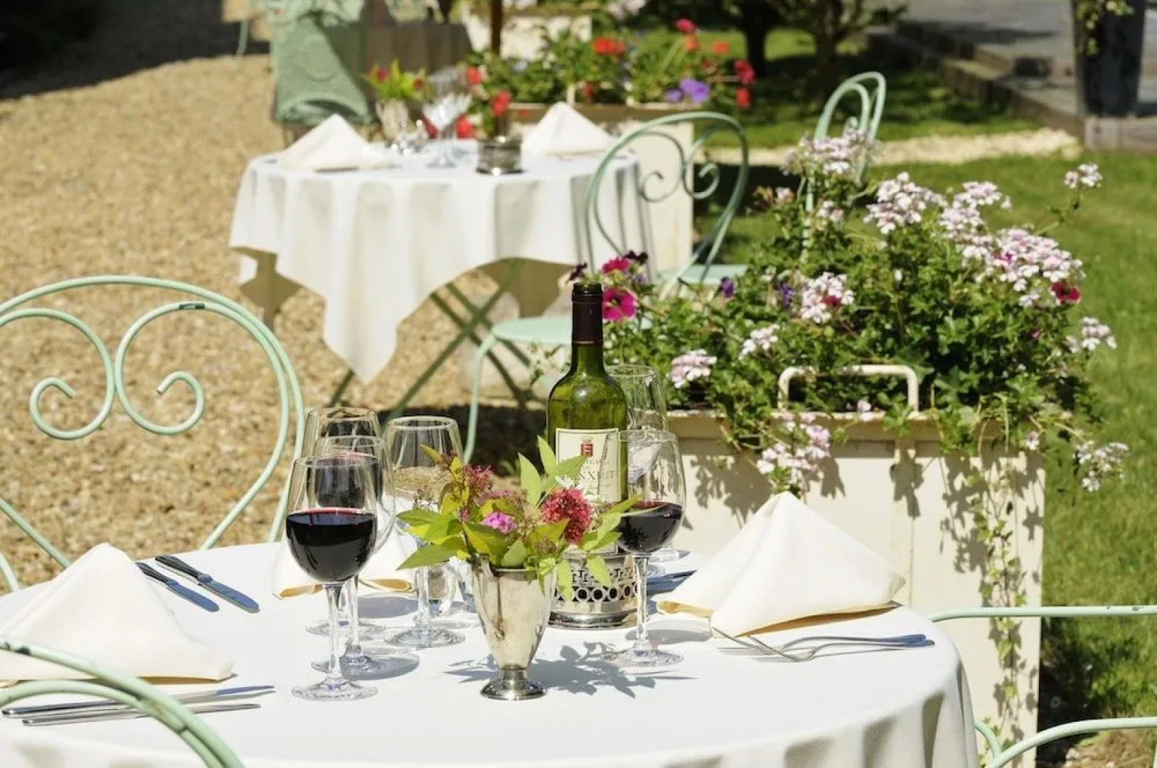 Chateau Le Mas De Montet