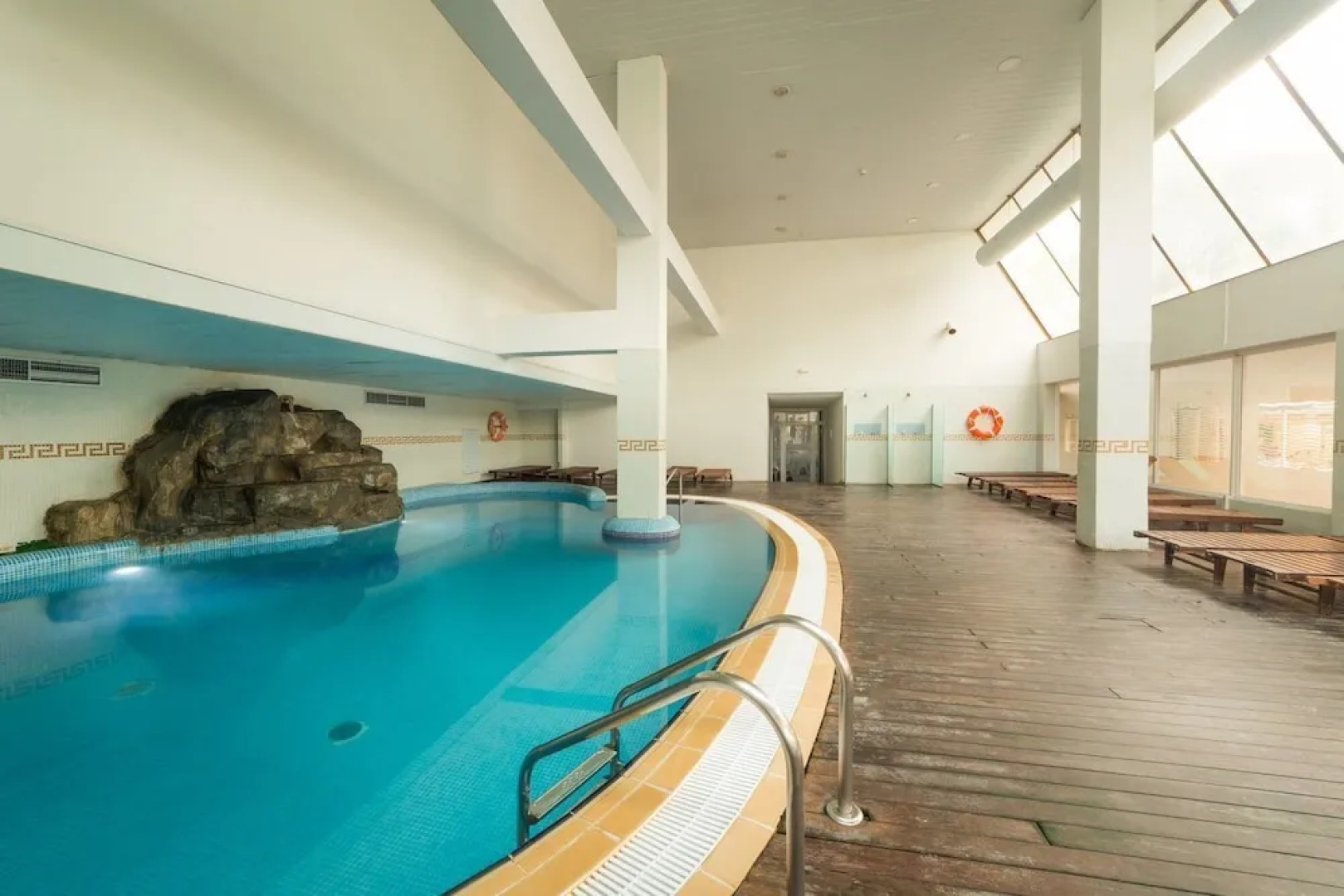 Apartamentos Palas Pineda