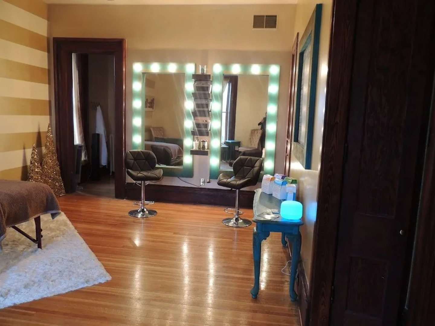 Lyons' Twin Mansions B&B and Spa