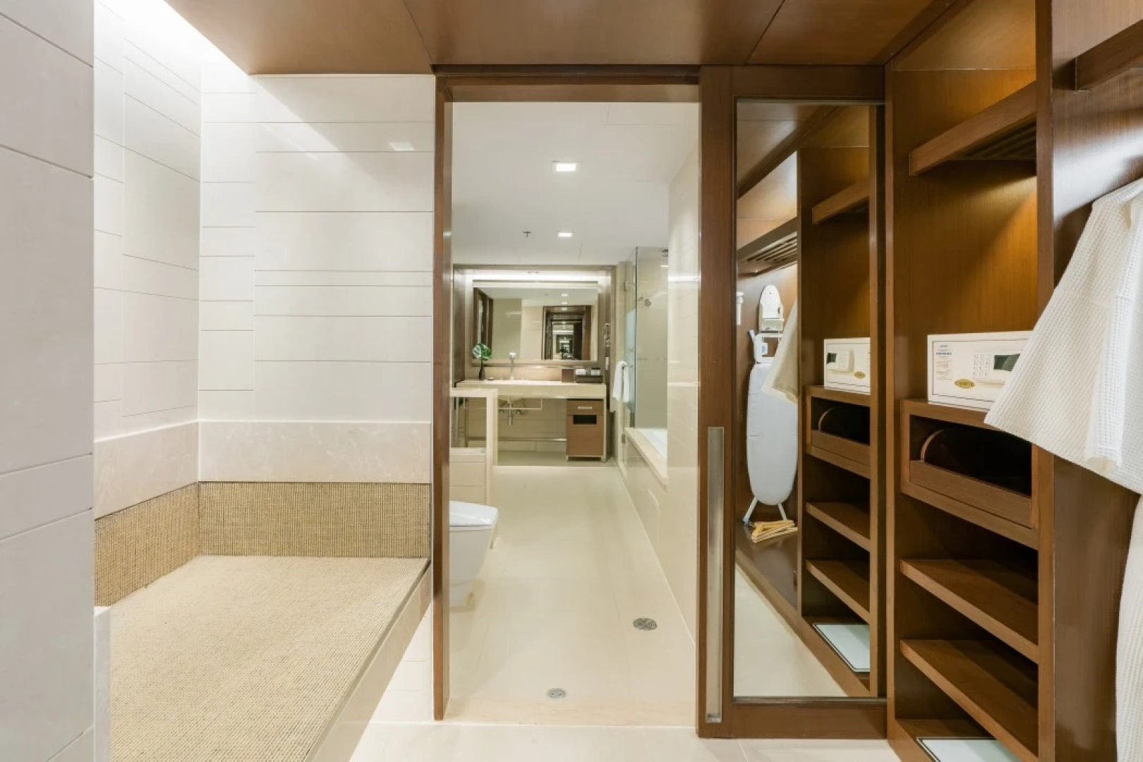 Pathumwan Princess Hotel