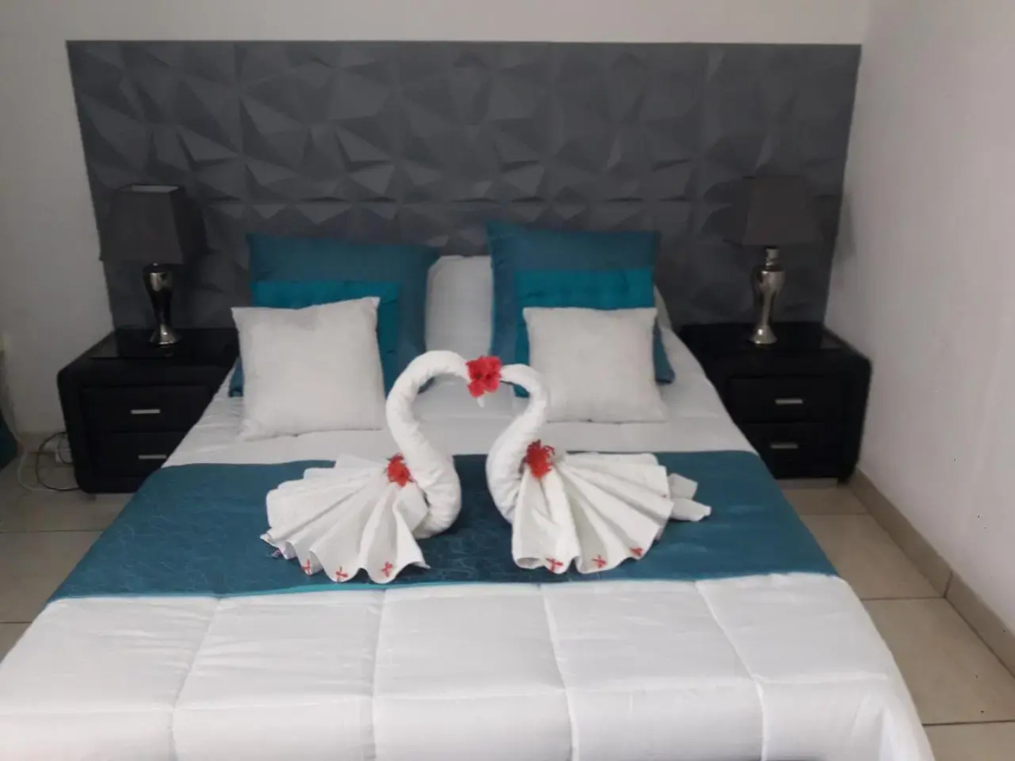 Coquet F2 Climatise Avec Piscine Au Lamentin