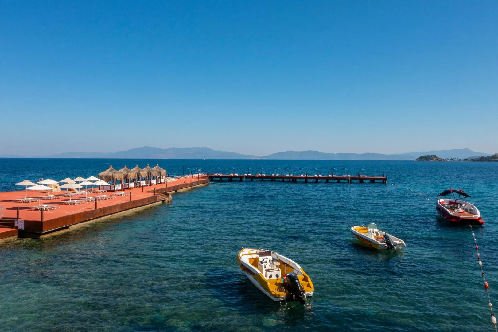 Le Bleu Hotel & Resort