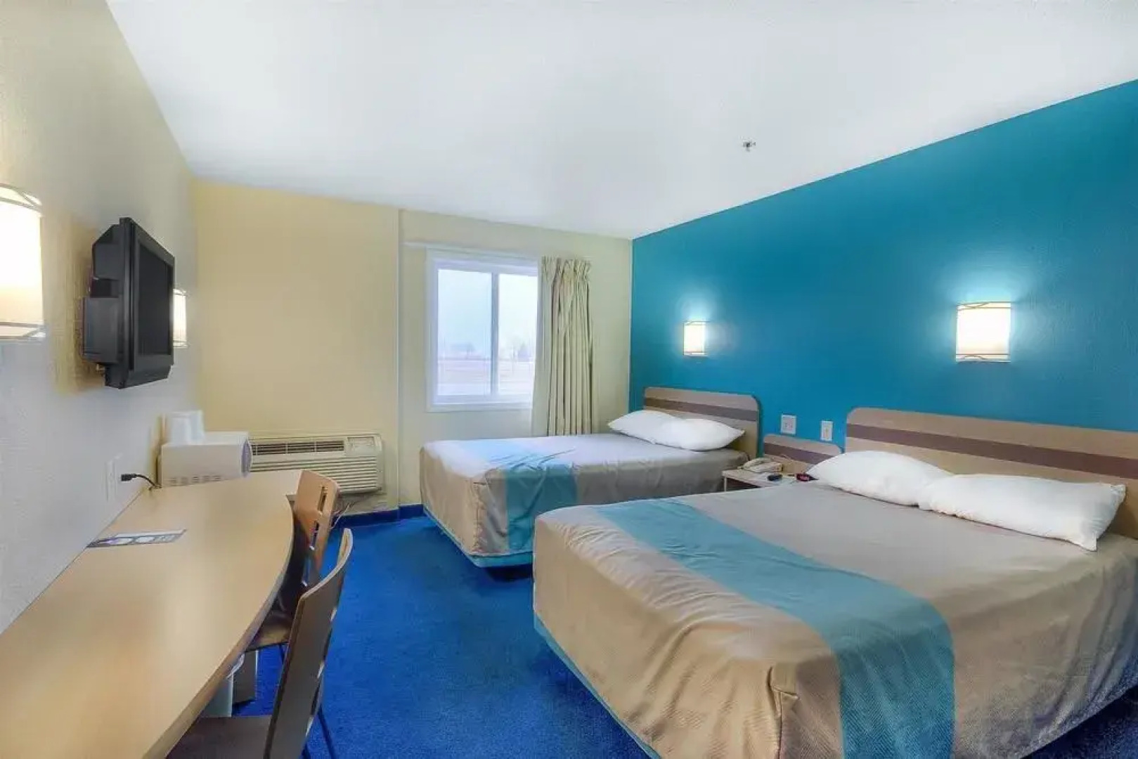 Motel 6 Claresholm Ab