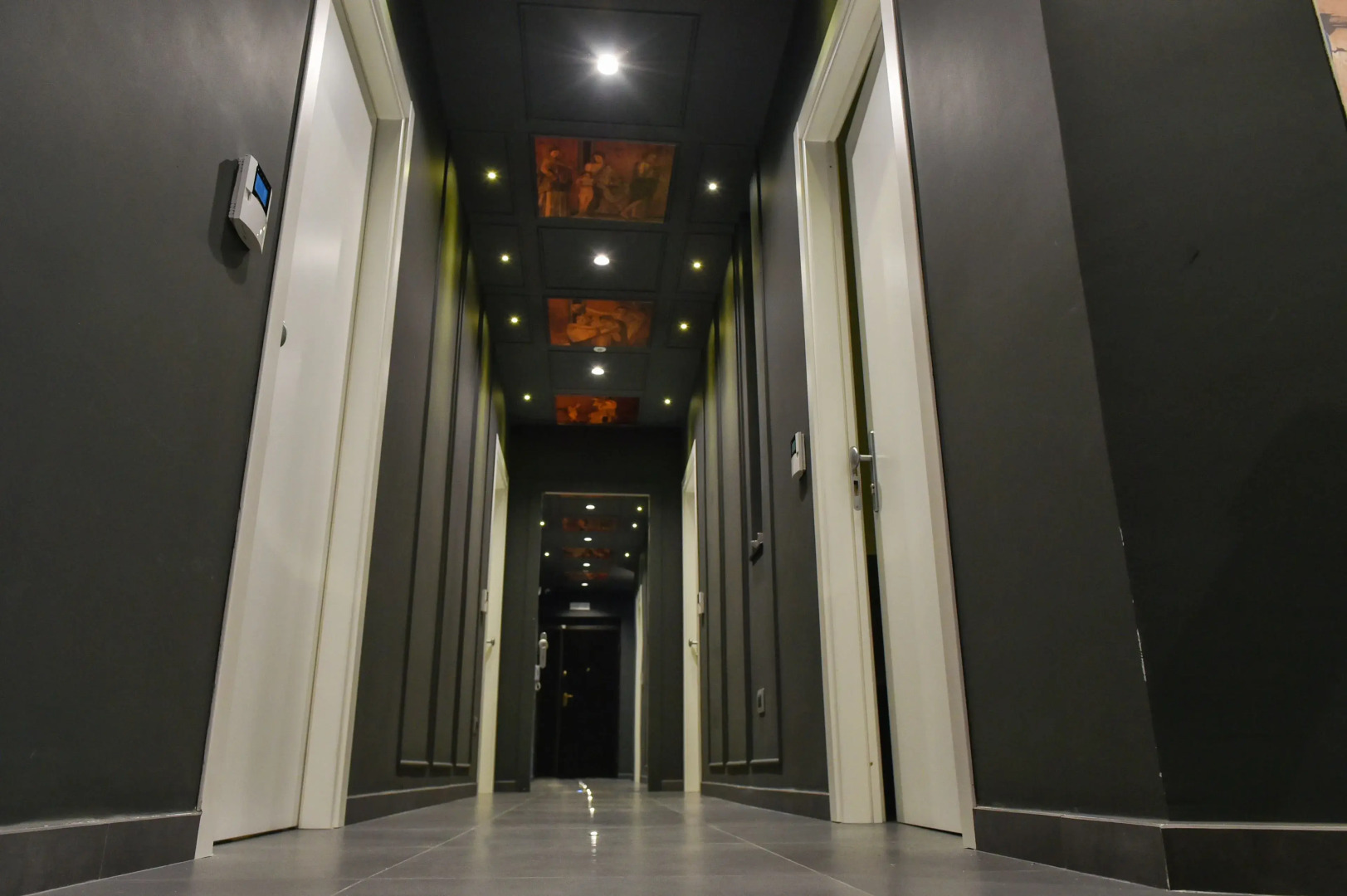 Pompei Inn Ruins Luxury Suites