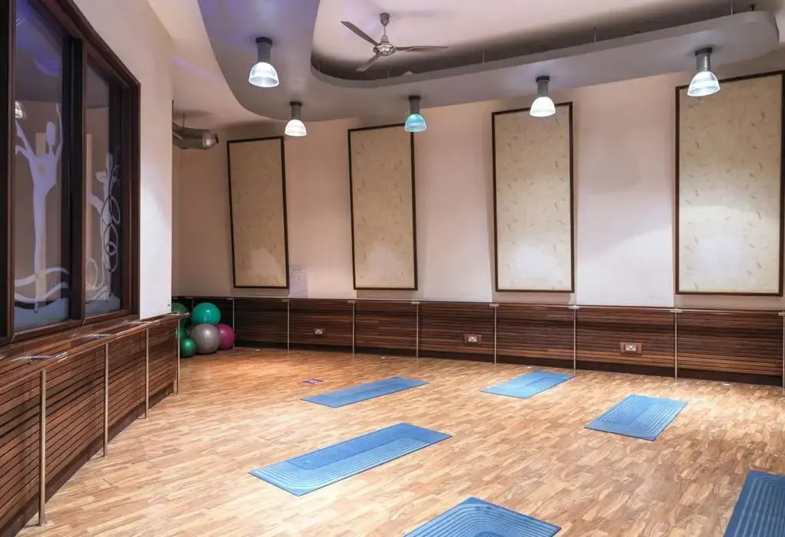 Columbia Beach Resort