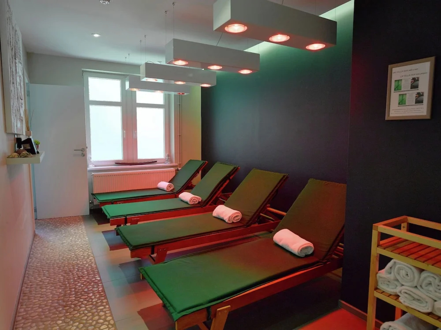 Attractive Holiday Home in Spa with Swimming Pool