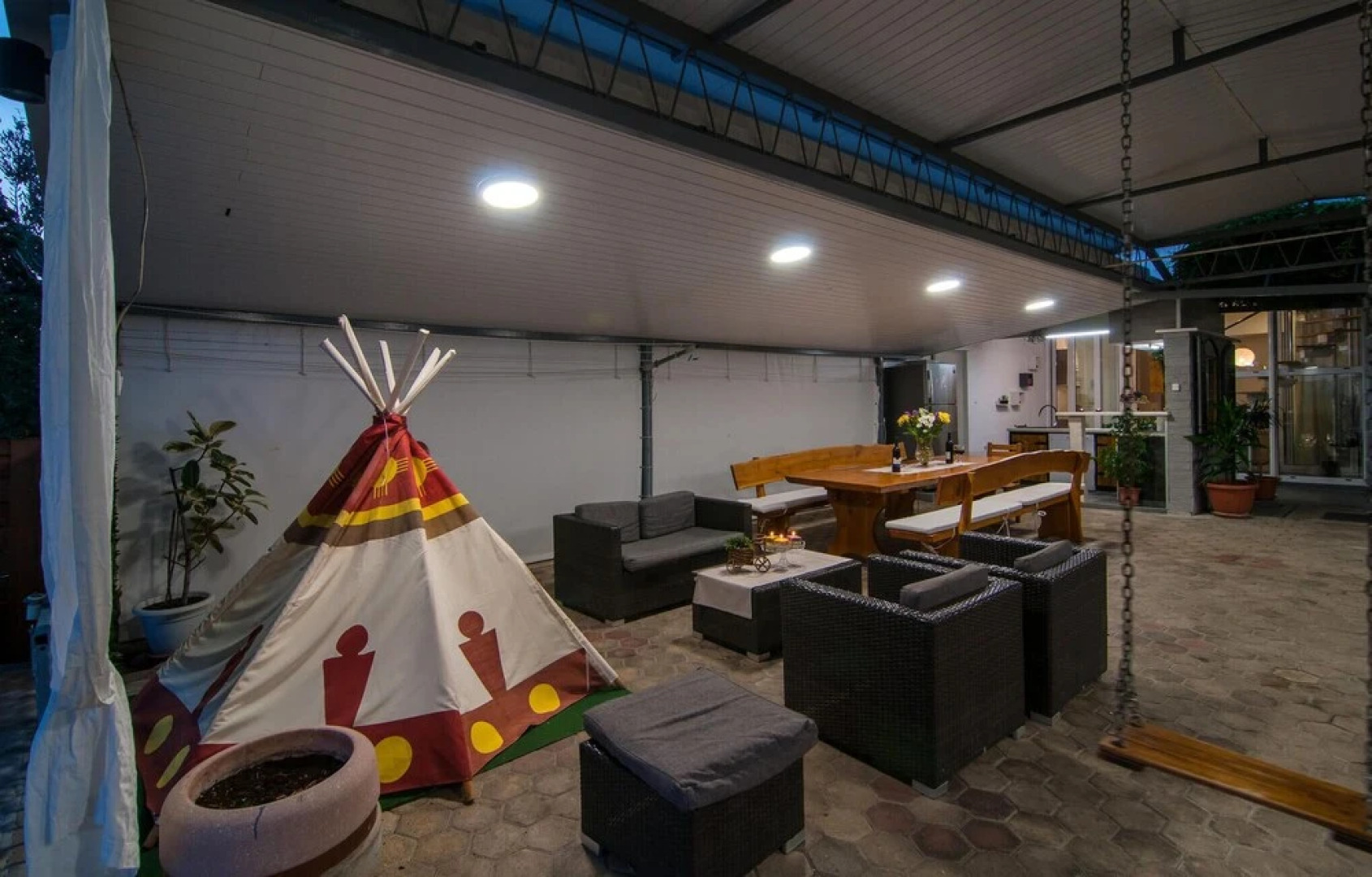 Stunning Home in Zrnovnica With Wifi and 6 Bedrooms