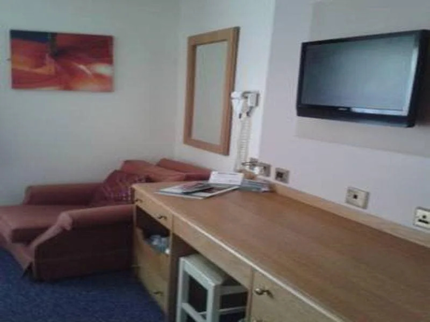 The Altrincham Lodge