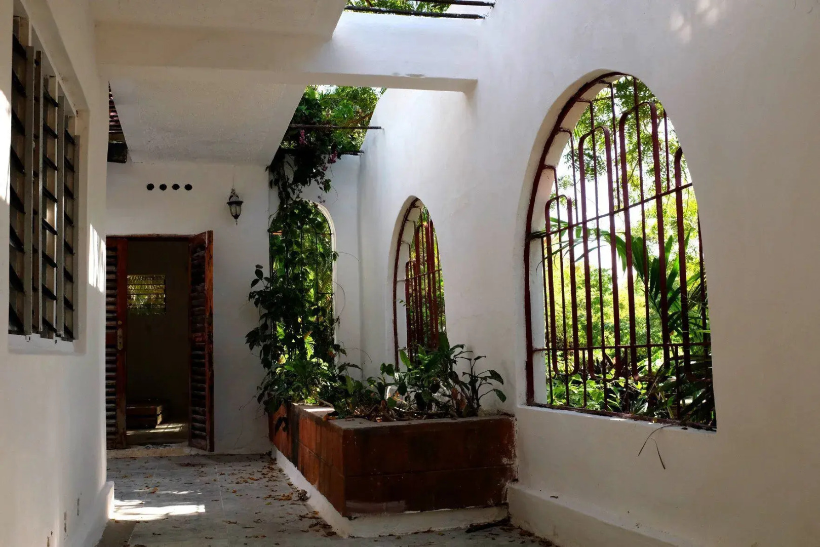 Salty's Kitesurf Village