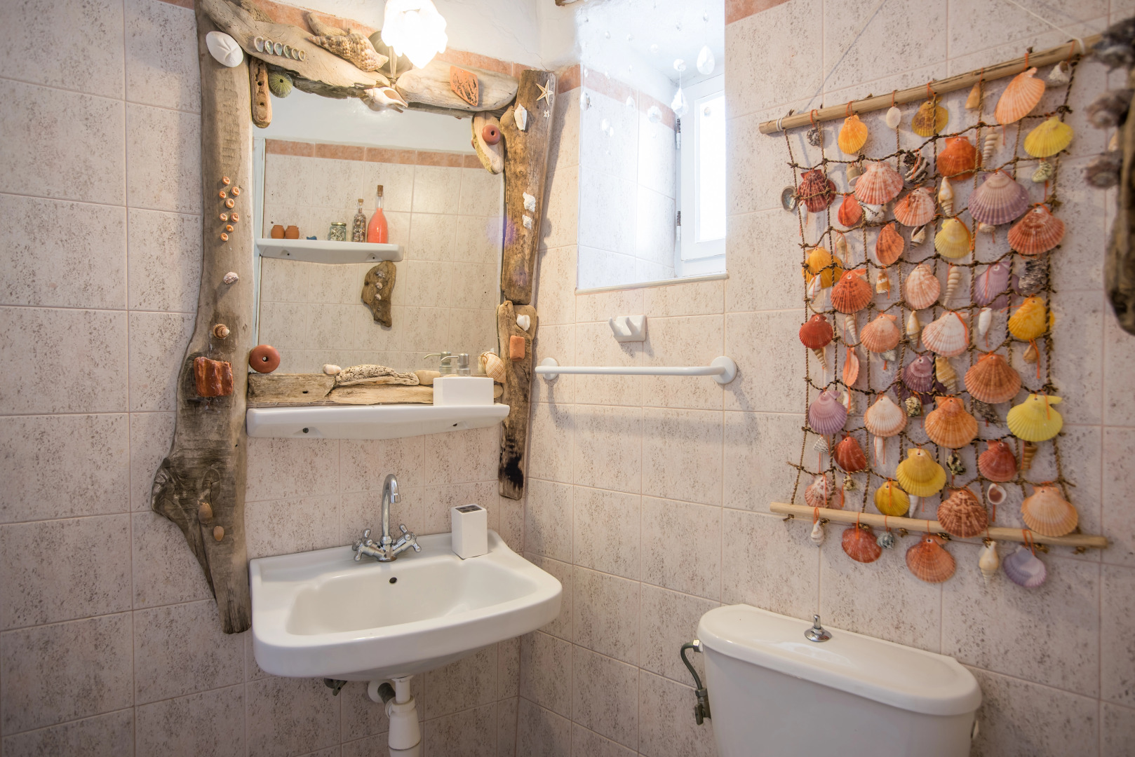 Anthippi Guest House