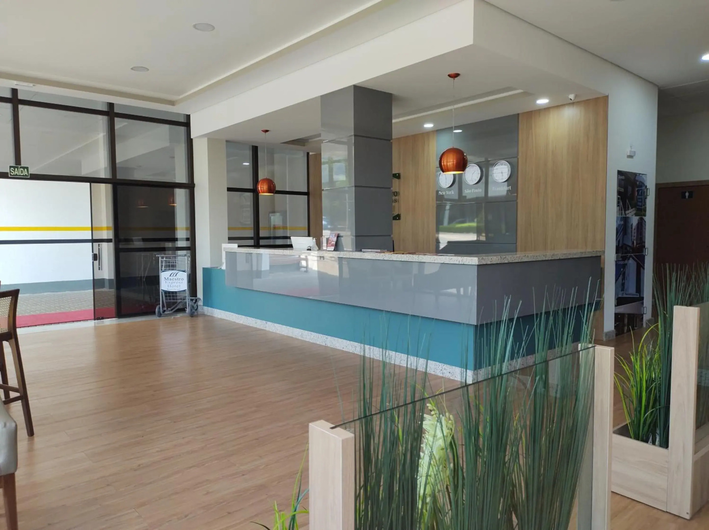 Hotel Maestro Express