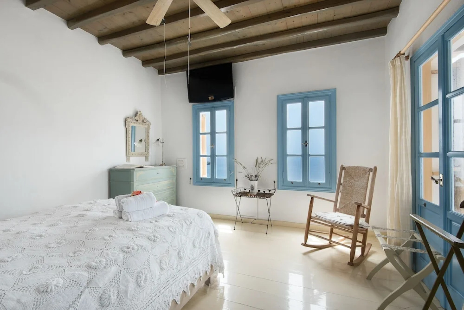 Villa Daphne Anerouses Mykonian Tradition